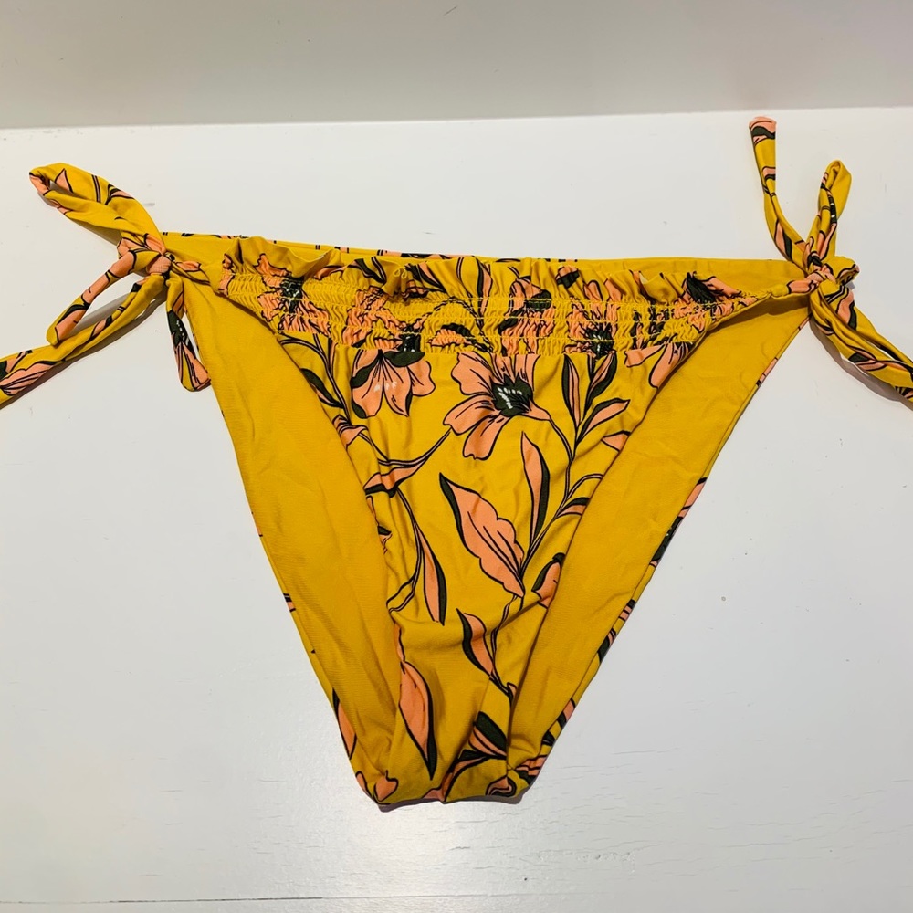 Splendid swim “Golden Girls” bikini bottom NWOT